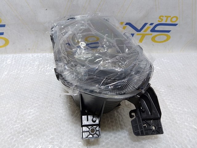 Правая блок фара Renault (RVI) 260101001R цена, от 215.37 USD