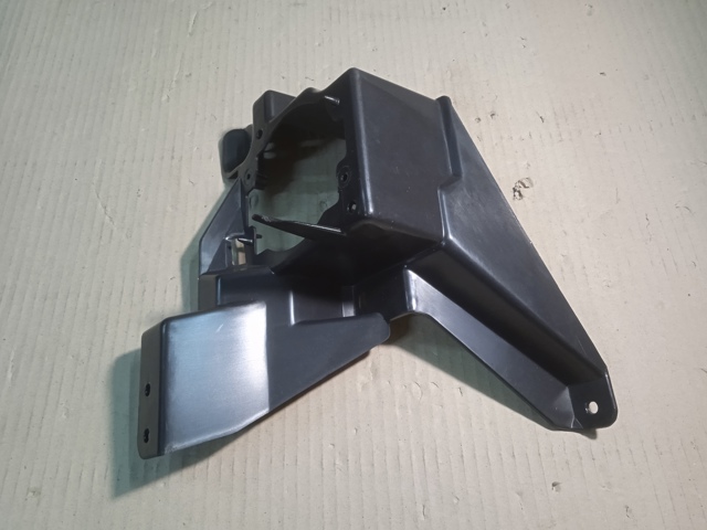 Кронштейн крепления противотуманной фары левой Signeda PFD0445KAL цена, от 7.85 USD