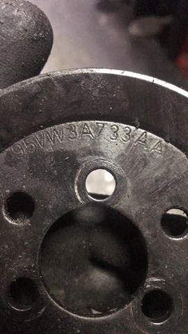 Купить 95VW3A733AA VAG Шкив насоса ГУР