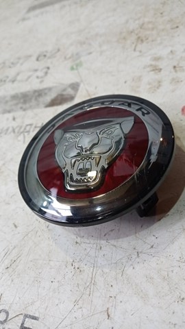 J9C5144 Jaguar Эмблема решетки радиатора