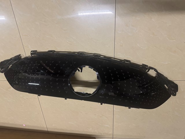 Кронштейн решетки радиатора Mercedes A2978880600 цена, от 63.34 USD