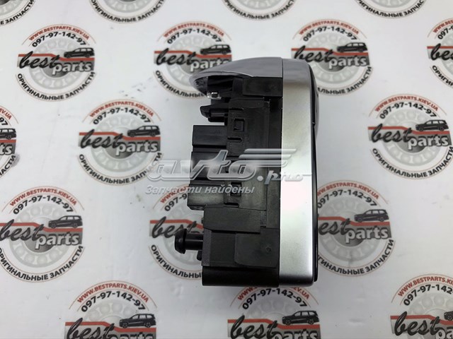 Купить LR116681 Land Rover Блок кнопочных переключателей рулевого колеса