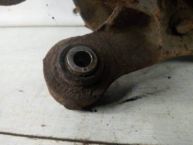 28411SG000 Subaru Цапфа правая