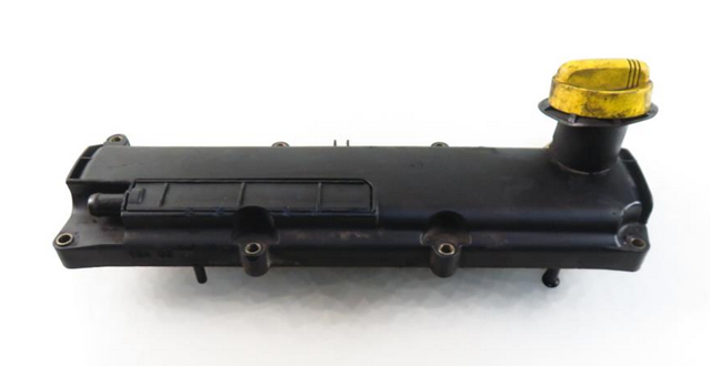 Tampa de válvulas 8200117386 Renault (RVI)