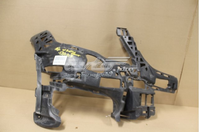 Крепление бампера переднего Mercedes A2048855265