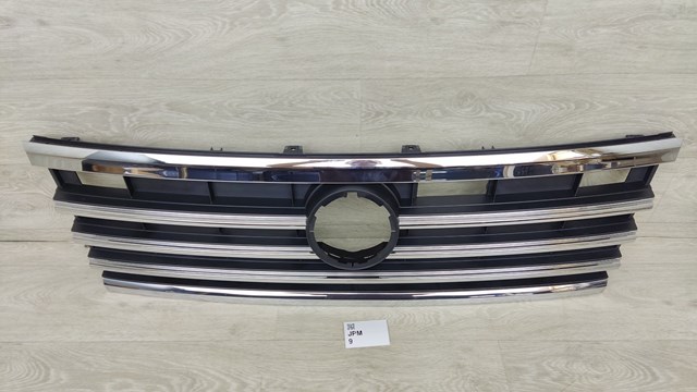 Решетка радиатора 760853653B VAG