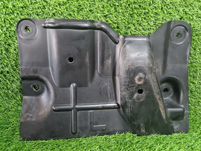Купить 748155HA0A Renault (RVI) Защита днища левая