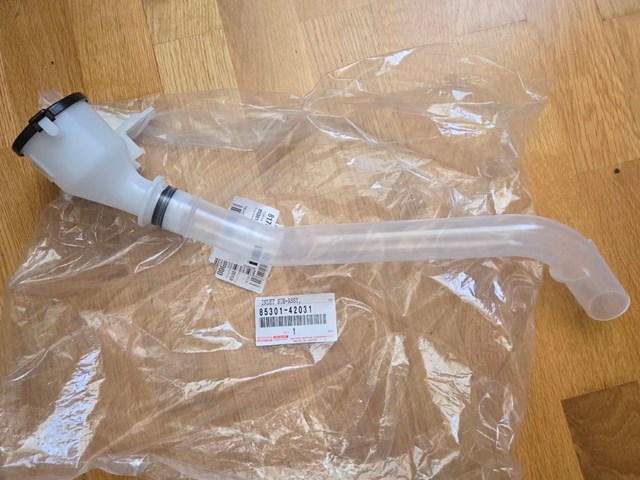 Gargalo do tanque de fluido para lavador Toyota 8530142031 preço, a partir de 100,91 USD