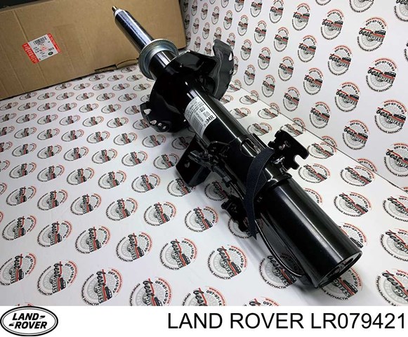 LR079421 Land Rover Стойка задняя правая
