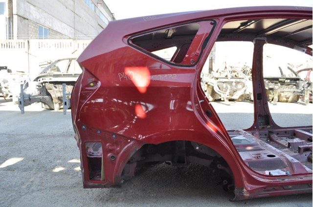 6160147111 Toyota Крыло заднее правое