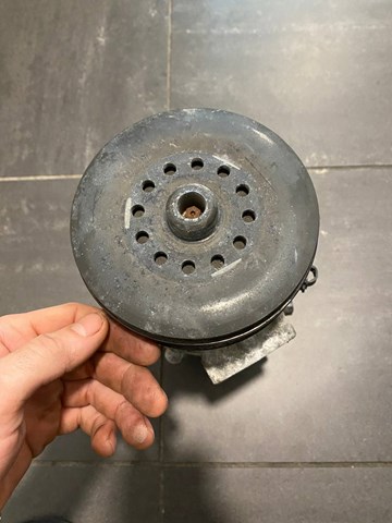 Насос кондиционера Toyota GE4472601495