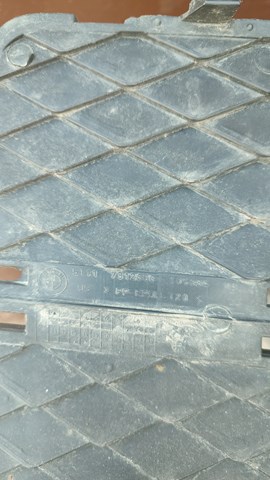 Заглушка, решетка противотуманных фар бампера переднего, правая BMW 51117312606 цена, от 23.91 USD