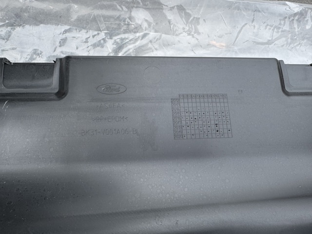 Нижний воздуховод радиатора Ford BK31V001A06BB