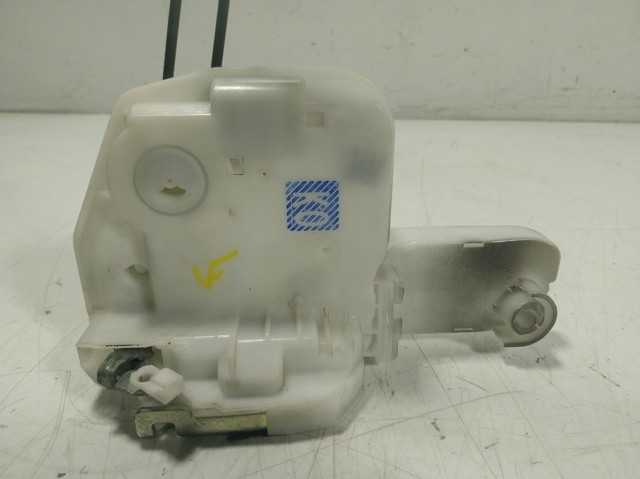 Compre 5715A739 Mitsubishi Fecho da porta dianteira esquerda