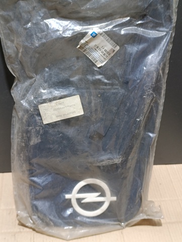 Брызговики задние, комплект на Opel Kadett E 39, 49
