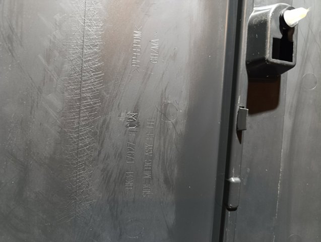BK3117927EC5CND Ford Молдинг крыла заднего левого