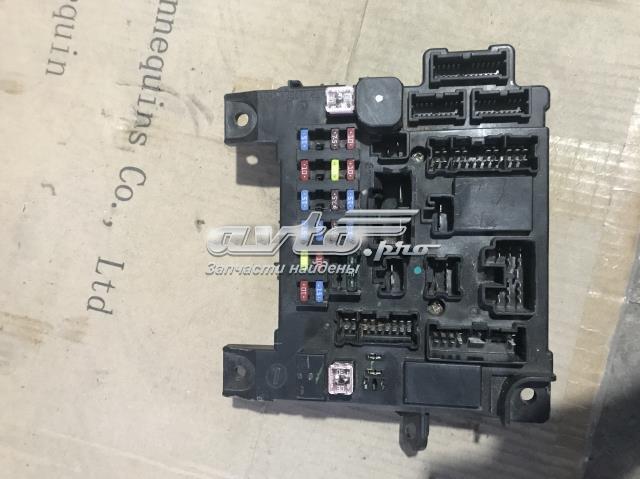 8637A914 Mitsubishi Монтажный блок предохранителей