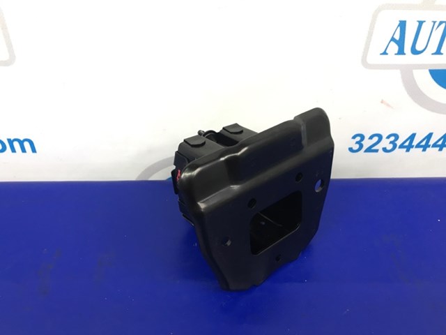 Кронштейн усилителя заднего бампера 852113TA0A Nissan/Infiniti