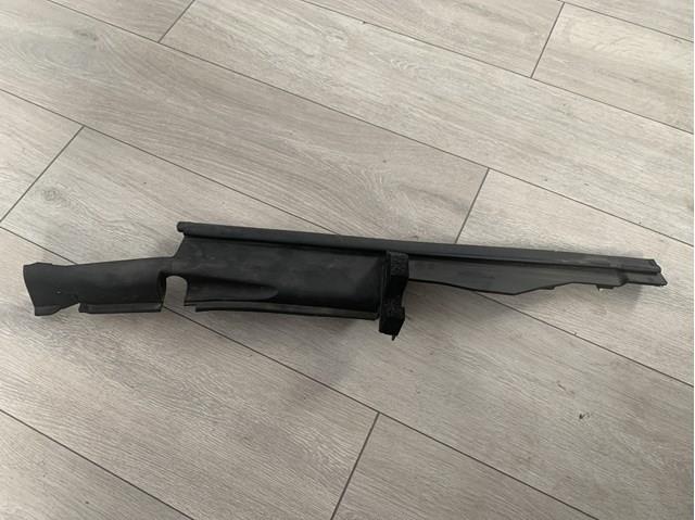 Купить 638285NA0A Nissan/Infiniti Уплотнитель крыла