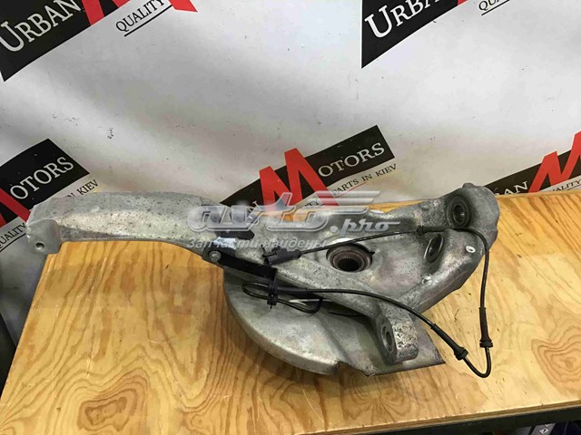 Цапфа (поворотный кулак) передний правый Land Rover LR078375 цена, от 401.10 USD