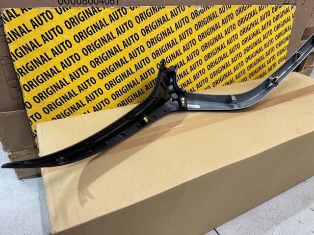 Купить BCKN50770C Mazda Молдинг решетки радиатора левый