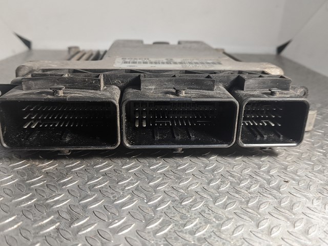 Блок управления двигателем 237101754R Renault (RVI)