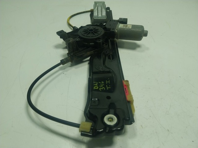 Мотор стеклоподъемника двери передней, левой Land Rover LR031661