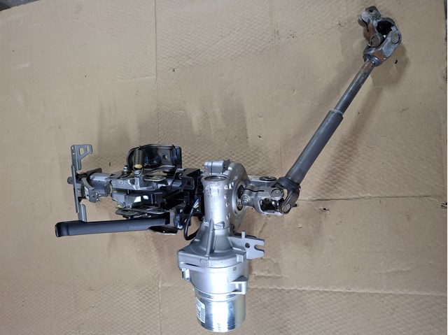 DGH932090 Mazda Кардан вала рулевой колонки, нижний