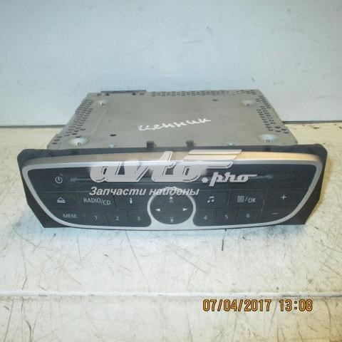 Магнитола (радио AM/FM) RENAULT 281150030R