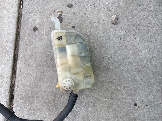 Tanque de expansão do sistema de esfriamento Toyota Corolla preço, a partir de 100,85 USD