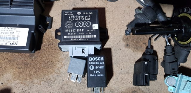 0281003032 VAG Relé de los calentadores original y equivalente