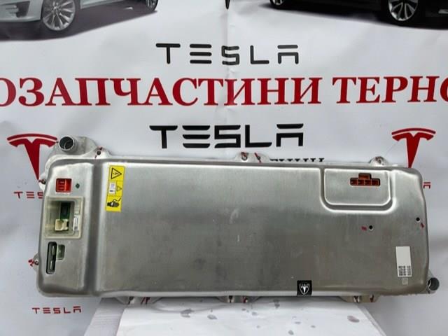 113555800C Tesla 