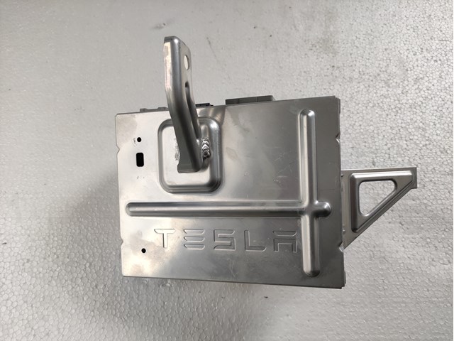  107974800F Tesla Motors