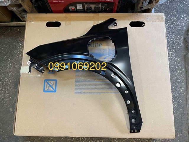 Крыло левое General Motors 42782631