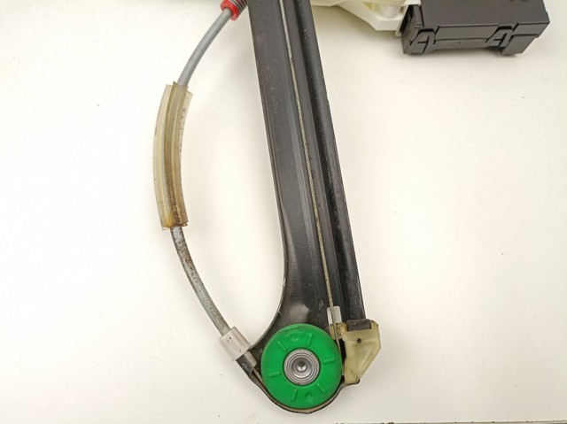  8P0959802K VAG