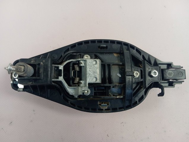  7042488 Land Rover