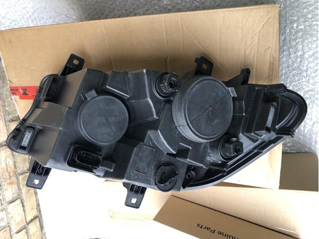 9109060100 Mercedes Фара передняя правая
