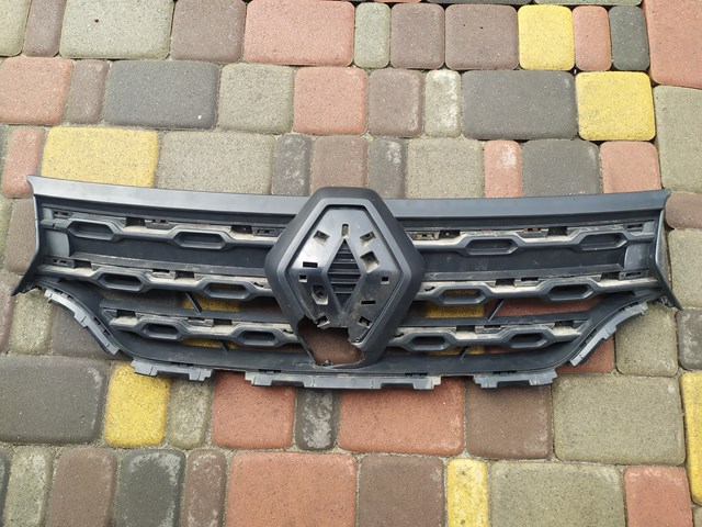 Compre Grelha do radiador Dacia Duster 