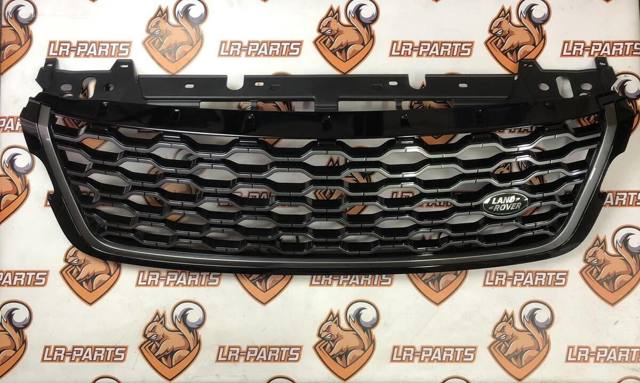 LR092629 Land Rover Решетка радиатора