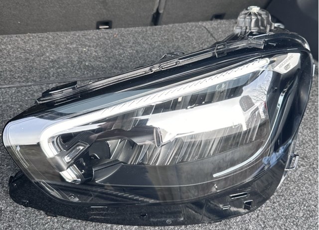  Mercedes A2139063610 цена, от 585.21 USD