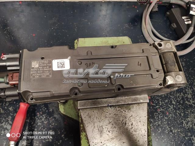 Купить 8R0909144J VAG 