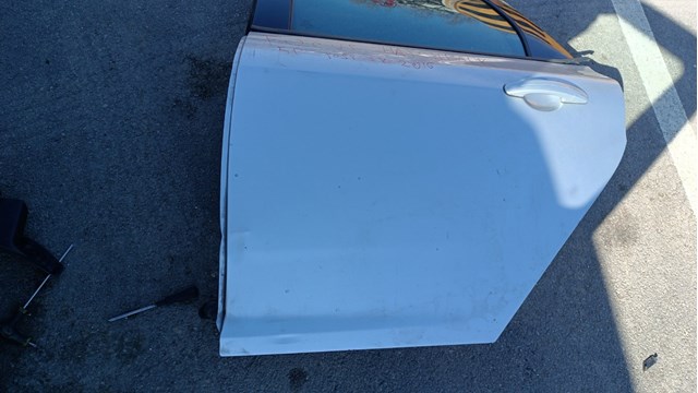 2172760 Ford Дверь пассажирская задняя левая