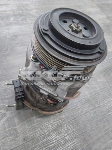 Компрессор кондиционера LR112585 Land Rover