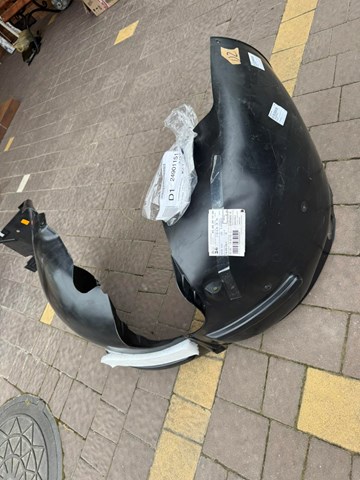 Подкрылок передний правый 11A809958D VAG