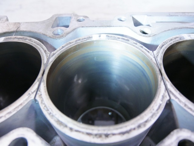 7585986 BMW 