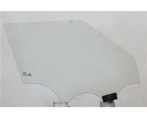 GS4052D301 XYG Стекло двери передней левой
