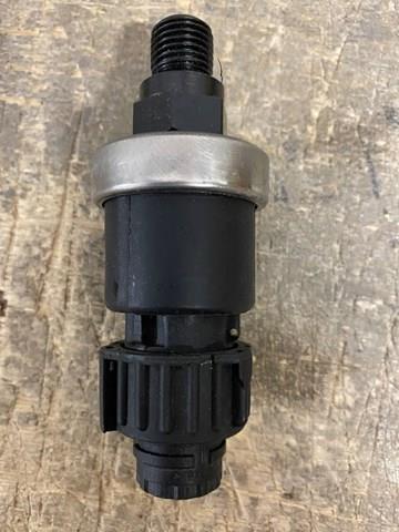 Купить 5010311242 Renault (RVI) Датчик давления масла