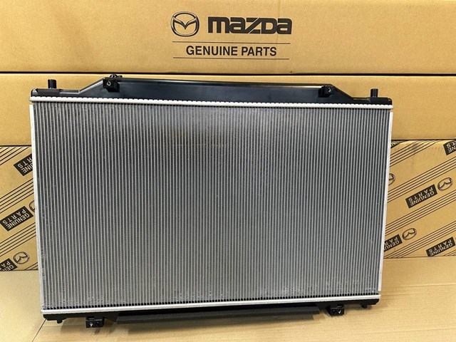 PX3515200 Mazda Радиатор основной