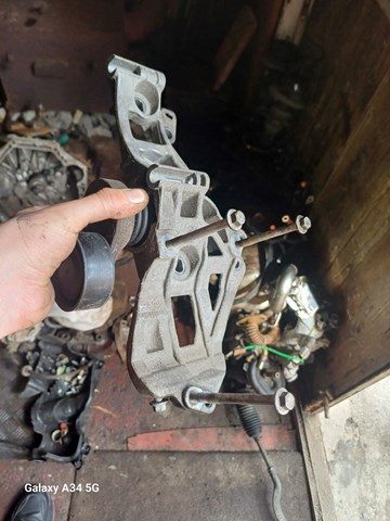  688308001R Renault (RVI)