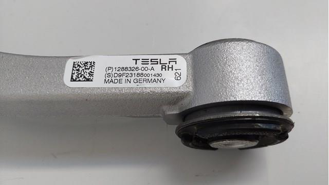 Верхний рычаг 128832600A Tesla
